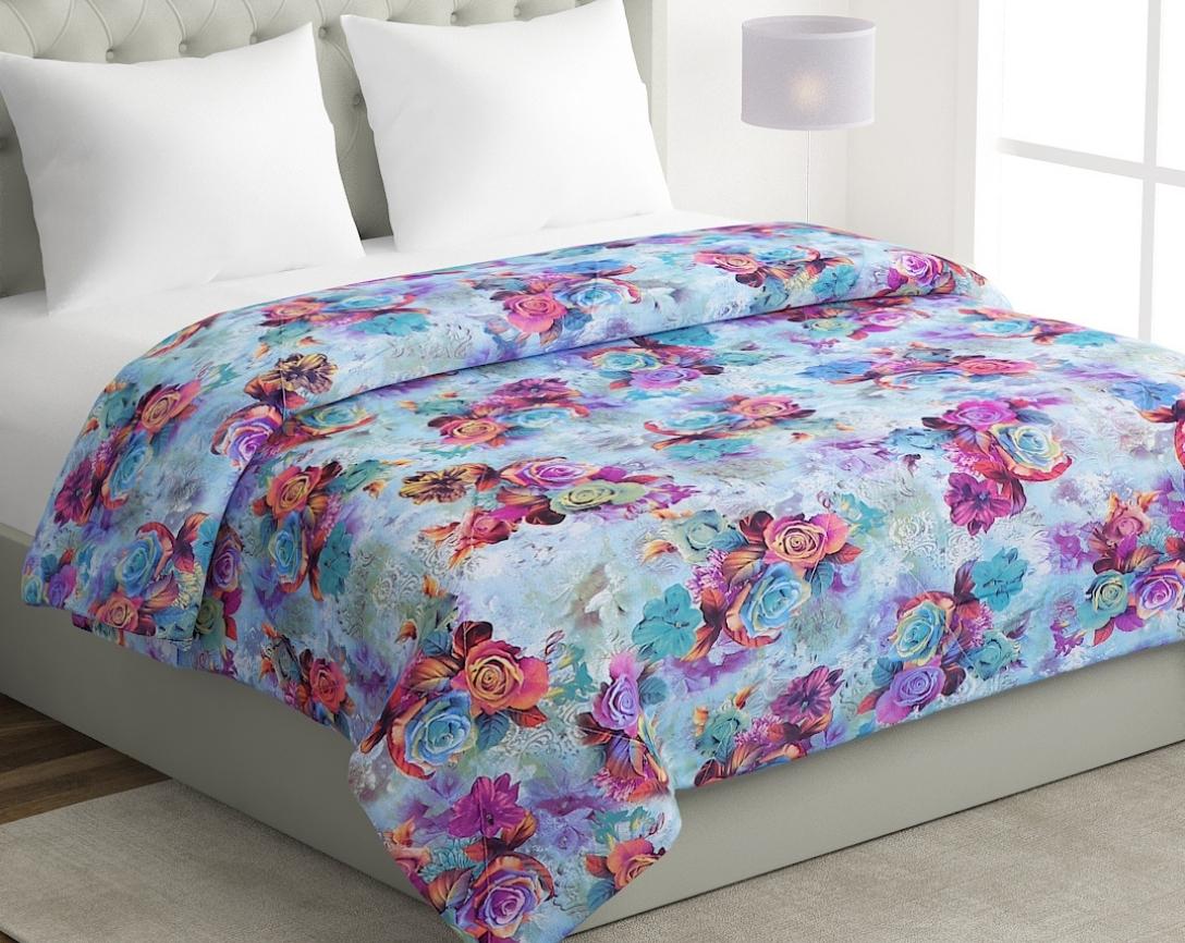 Multicolor Floral Double Bed Comforter-Blue