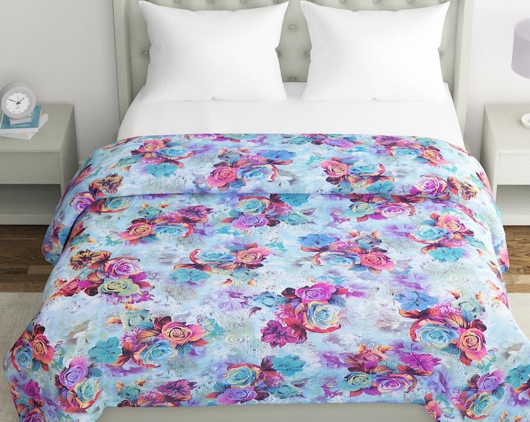 Multicolor Floral Double Bed Comforter-Blue