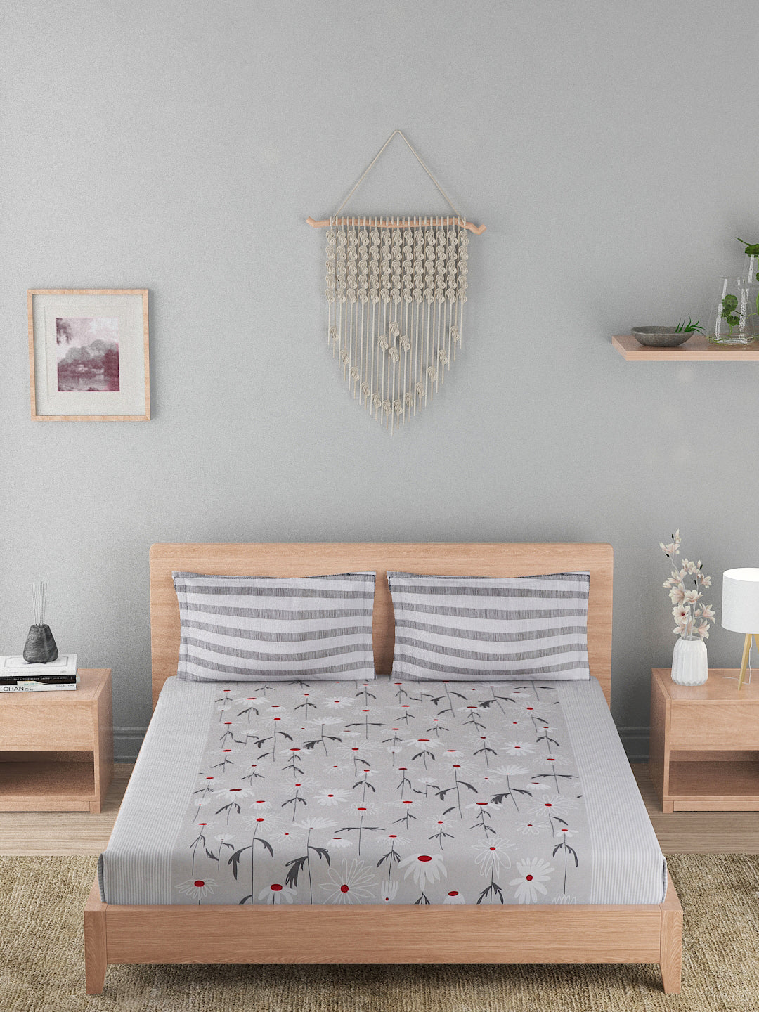 144 TC Cotton Double Bed Bedsheet With 2 Pillow Covers-Lt. Grey