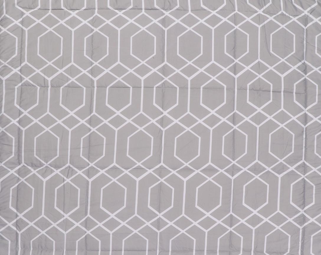 Grey and White Floral Double Bed Cozy Winter Quilt