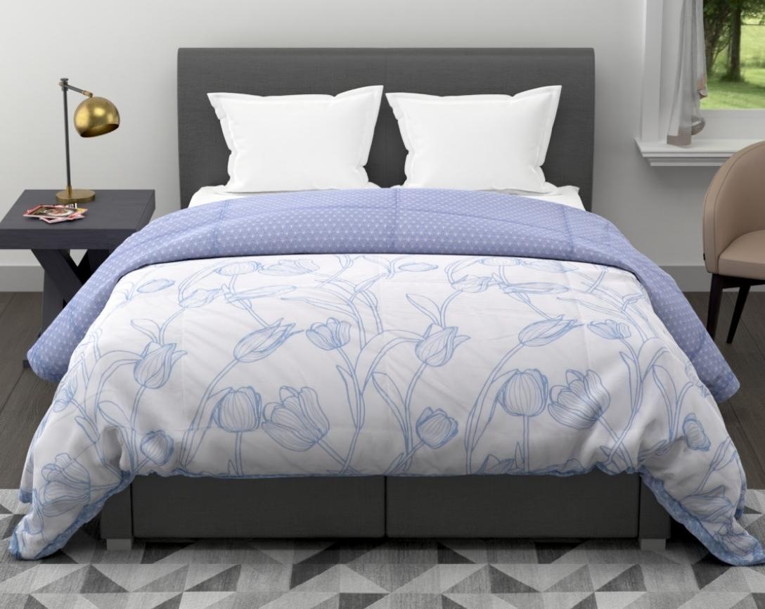 Sky blue and White Floral Double Bed Cozy Winter Quilt