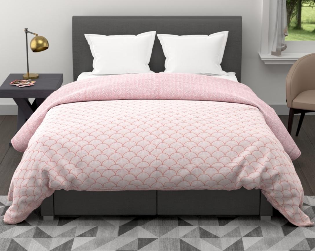 Peach and White Floral Double Bed Cozy Winter Quilt
