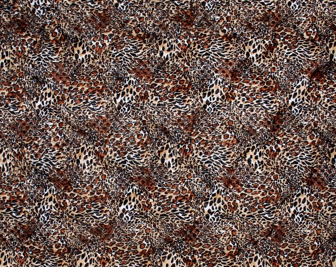 Soft and Cozy Skin Design Double Bed Winter Quilt (Brown & Beige, 850 GSM)