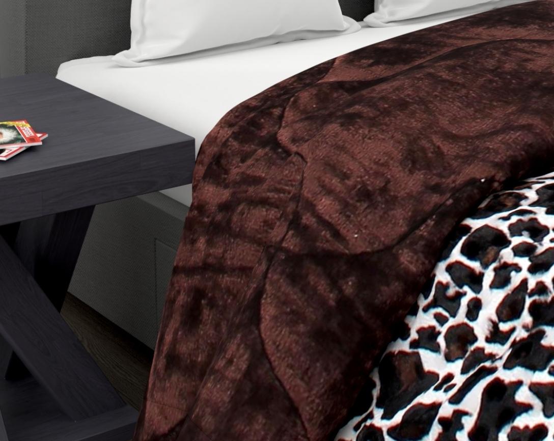 Soft and Cozy Skin Design Double Bed Winter Quilt (Brown & White, 850 GSM)