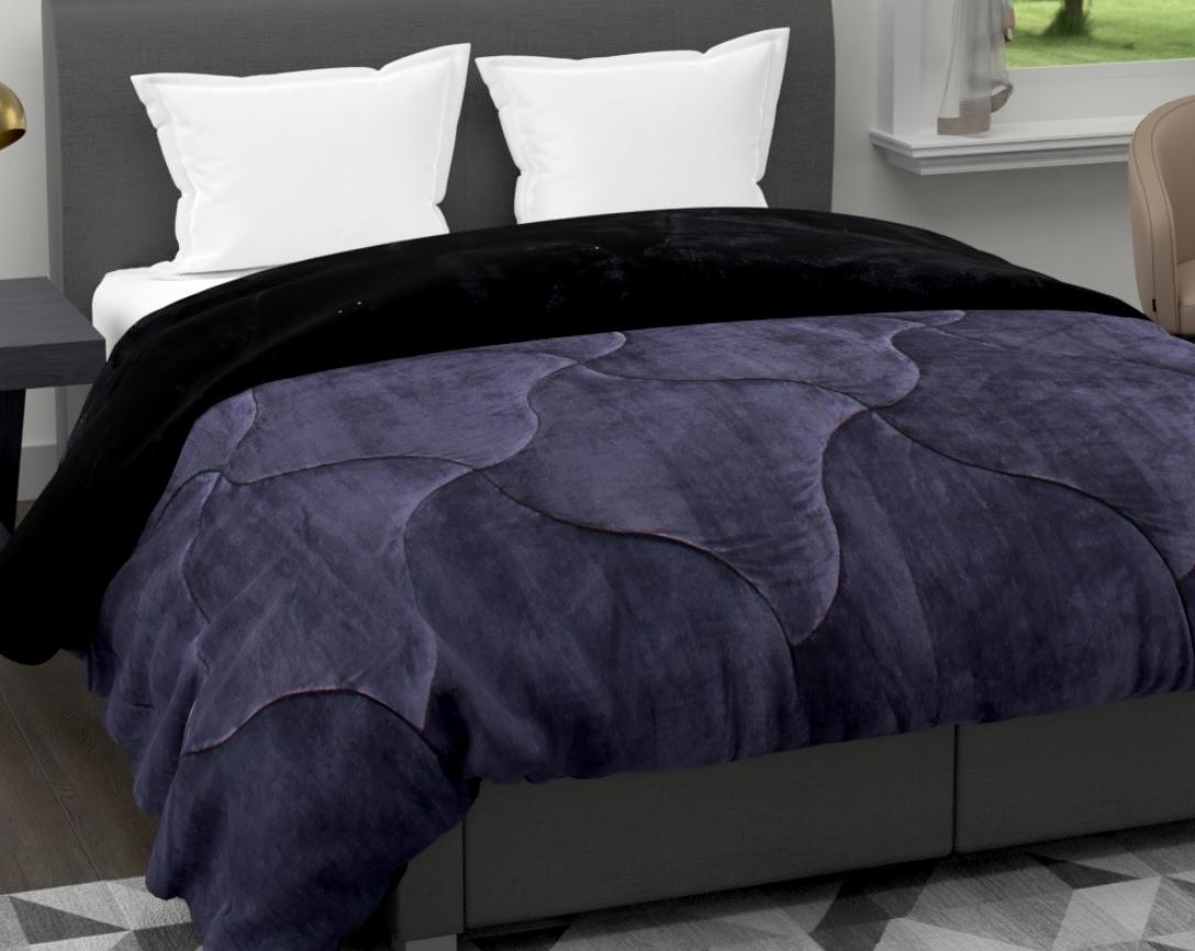 Soft and Cozy Reversible Double Bed Winter Quilt (Black and Grey, 850 GSM)