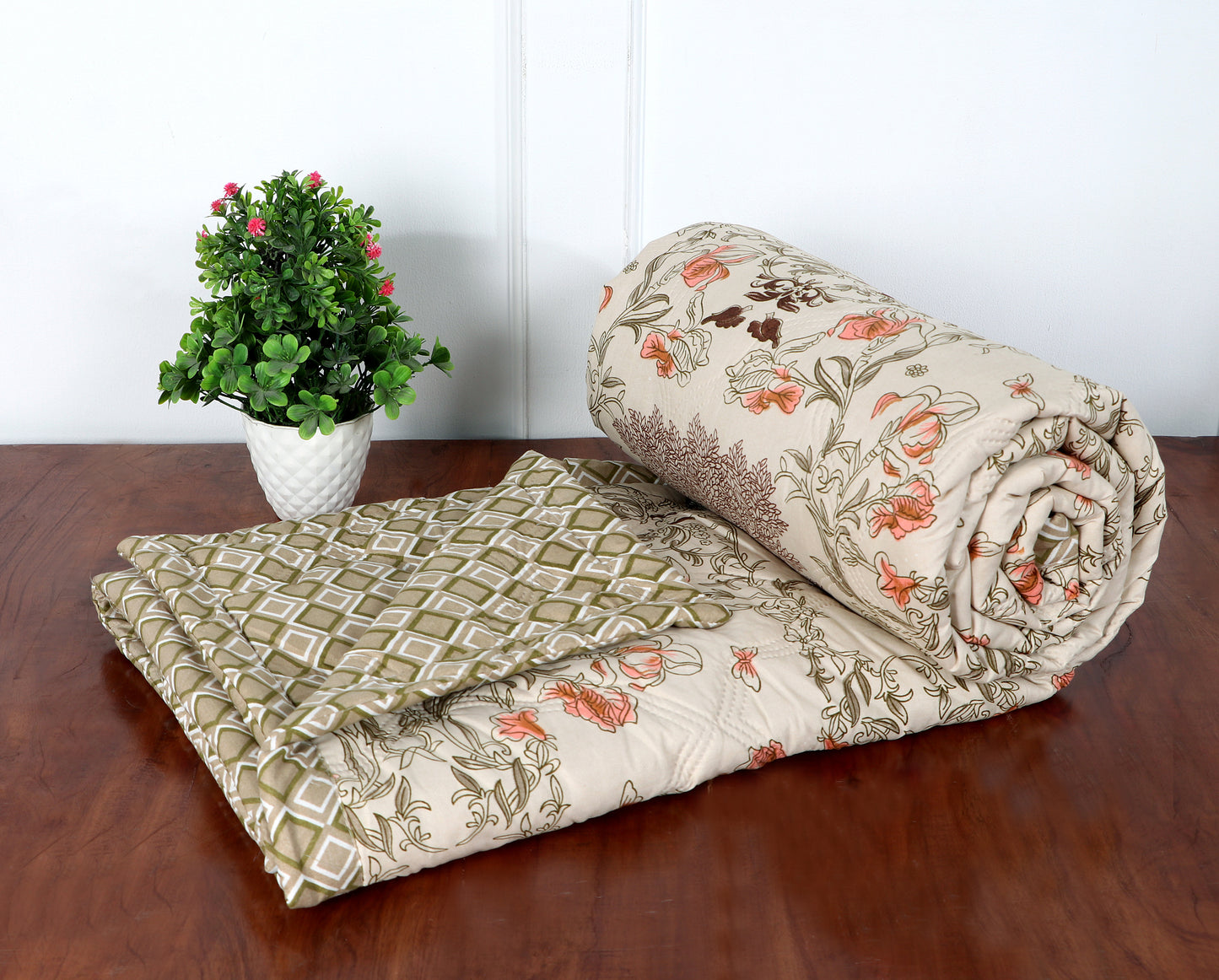 Brown Floral Print Light Weight Comforter