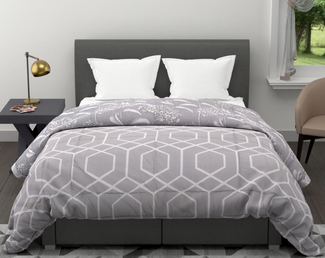 Grey and White Floral Double Bed Cozy Winter Quilt