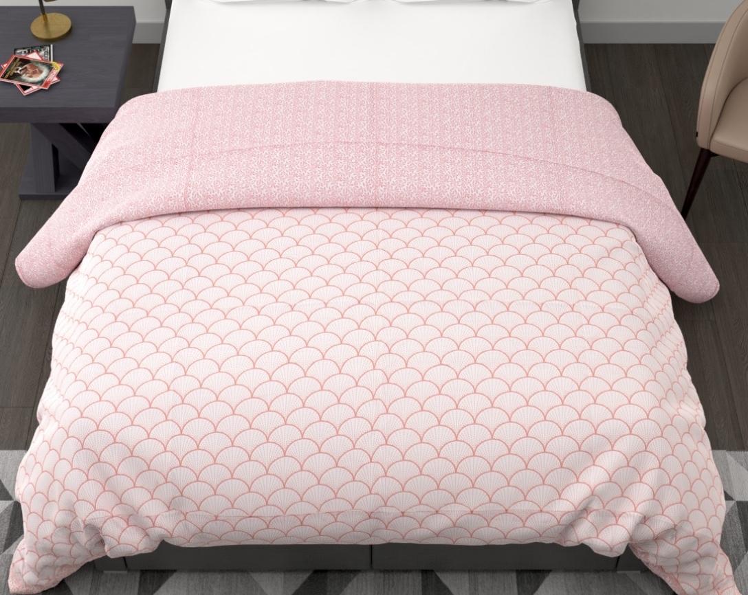 Peach and White Floral Double Bed Cozy Winter Quilt